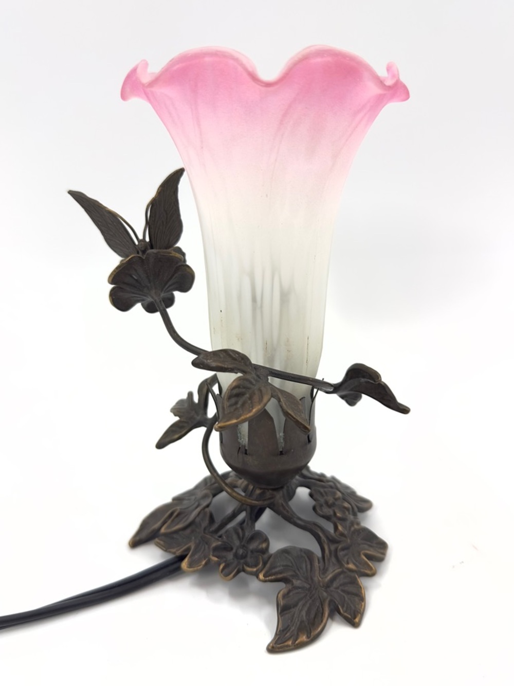 Vintage Andrea By Sadek Butterfly Lamp Frosted Pink Fluted Glass Metal Base 1996 - Picture 5 of 10